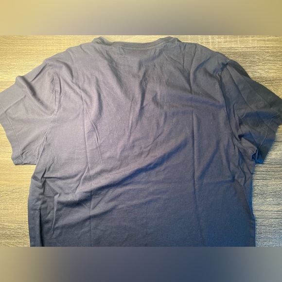 Burberry Men’s Navy V-Neck T-Shirt - Picture 3 of 4